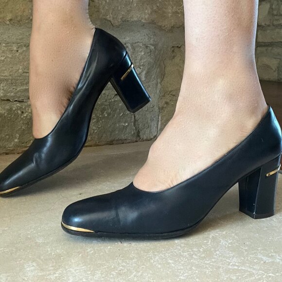 DAVIDS Vintage Navy Block Heeled Shoes Size 8.5 Like New - Picture 3 of 13